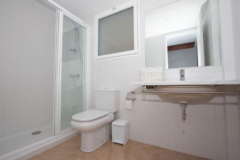 Aparthotel L'Heretat Cadaqués Szoba fotó